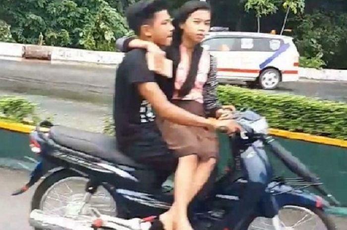 Para pemotor alay sadarlah, boncengan motor ada aturannya, jangan sampai terjungkal di aspal.