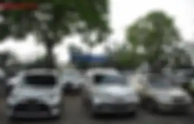 Susah Parkir Mundur? Jangan Salah, Ini Alasan Mengapa Parkir Mobil Harus Mundur
