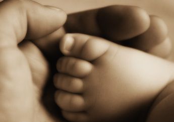 Tak Hanya Gadis Asal China Ini, Adapula Lelaki Asal Nepal Jadi Manusia Terkecil di Dunia Sampai Cetak Rekor