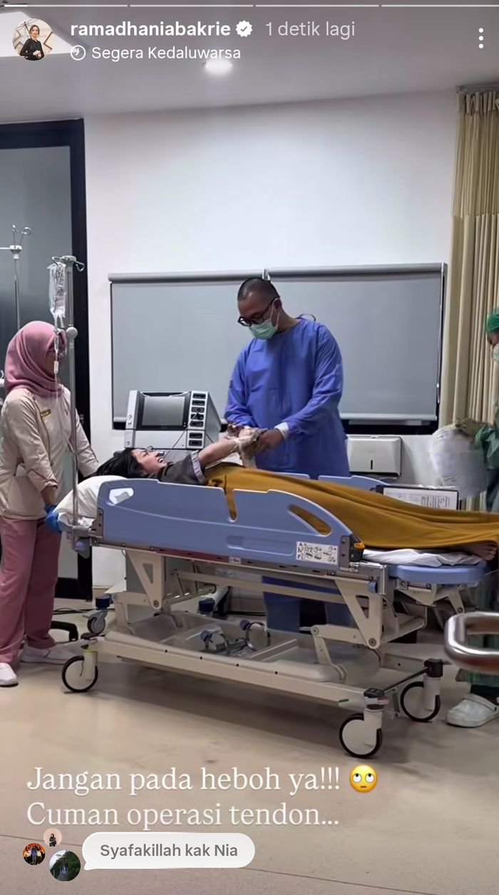 Nia Ramadhani jalani operasi tendon.