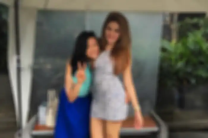 Nikita Mirzani dan anak pertamanya Loly