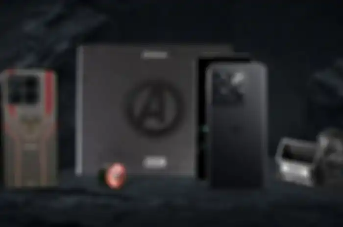 Deretan isi box OnePlus 10T Marvel Edition