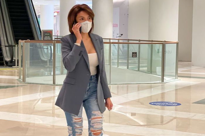 Nikita Mirzani sengaja mengunggah foto presenter TV hingga Ustaz Das'ad Latif di Instagram Story miliknya.