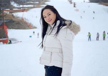 Pajang Foto Siluet Hitam Putih dengan Caption Keras, Kalina Ocktaranny Sindir Orang Sirik Jaman Sekarang, Melaney Ricardo: Agree!