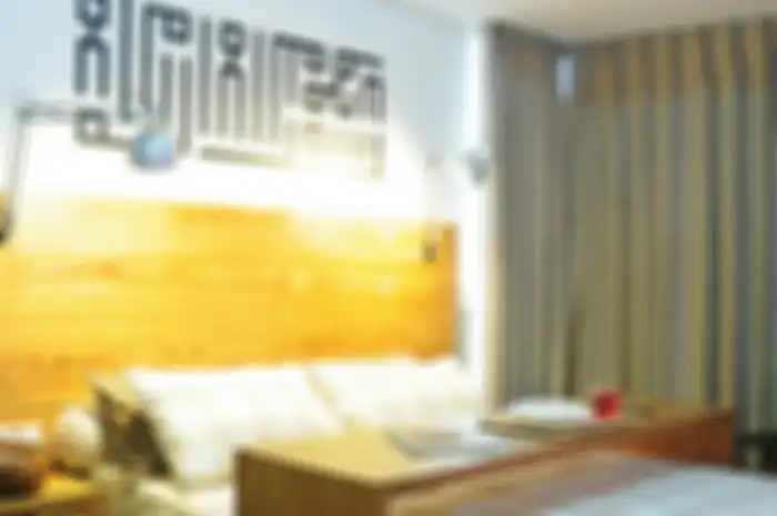 Headboard Plus Lampu Tidur