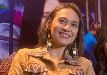 Sha Ine Febriyanti  Bicara Soal Cinta dan Harapan di Film Look At Me, Touch Me, Kiss Me