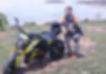Lady Biker Mau Turing Jauh Naik Motor? Siapkan 5 Hal Penting Ini