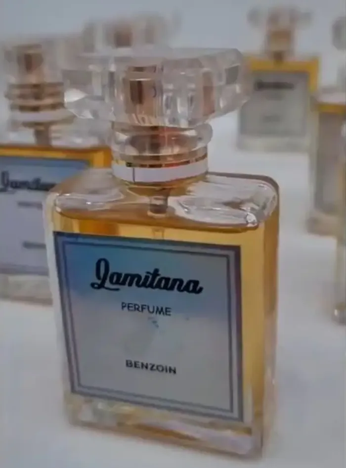 Lamitana Perfume merupakan jenama parfum yang terbuat dari kemenyan di sekitar Danau Toba.