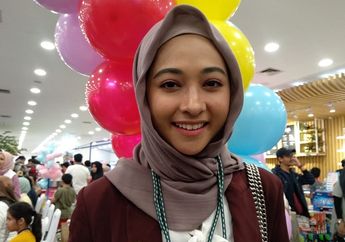 Ungkap Cara Jaga Kesehatan Kedua Anaknya, Poppy Bunga Tak Segan Berikan Vaksin Terbaru untuk sang Buah Hati