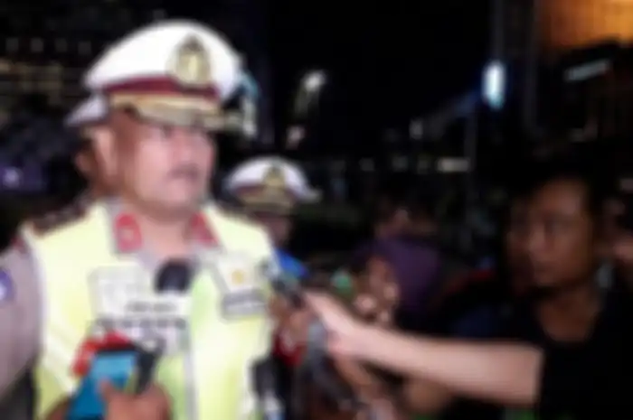 Kakorlantas Polri Irjen Pol Refdi Andri memberikan keterangab kepada wartawan di Bundaran HI, Jakarta Pusat, Senin (31/12/2018).