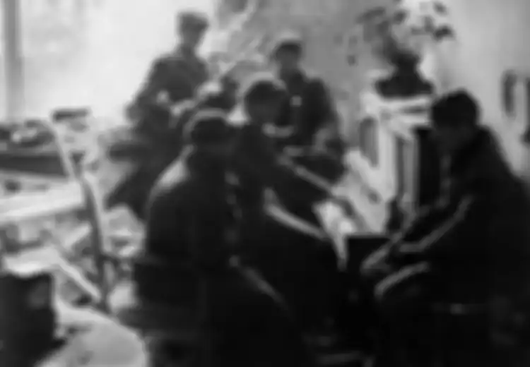 Terkecoh Oleh Insting Bertahan Hidupnya Sendiri, Tentara Nazi Ini Bermain Piano Selama 22 Jam Tanpa Henti di Hadapan Tentara Soviet, Hanya untuk Diingatkan akan Kebrutalannya Selama Ini
