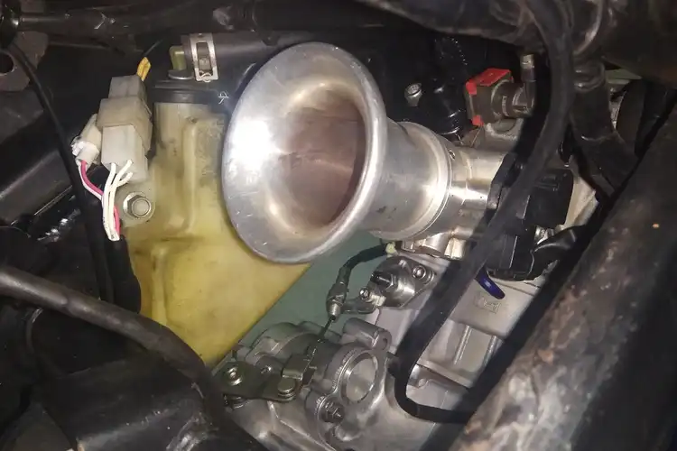 Intake Panjang Vs Pendek, Mengatur Peak Power Mesin Motor