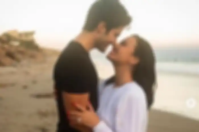 Demi Lovato dan Max Ehrich