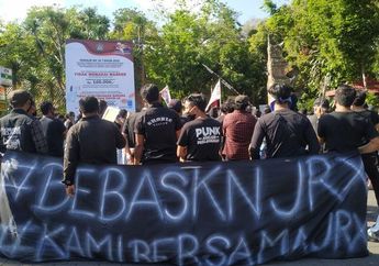 Pekikan Suara 'Bebaskan Jerinx' Menggema di Depan Kantor Gubernur Bali, Massa Lakukan Long March Tuntut Pembebasan Drummer SID dan Pencabutan Pasal Karet!