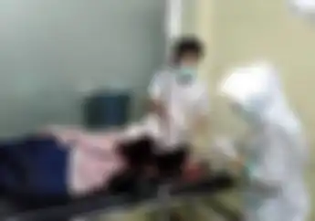 Karawang Geger, Begal Tebar Ancaman, Karyawati Dibacok Usai Pertahankan Tas, Darah Mengucur di Kepala
