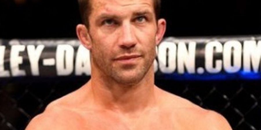 Usai Gigi Nyaris Rontok, Eks Jawara Kelas Menengah UFC Malah Diejek Habis Mantan Rivalnya