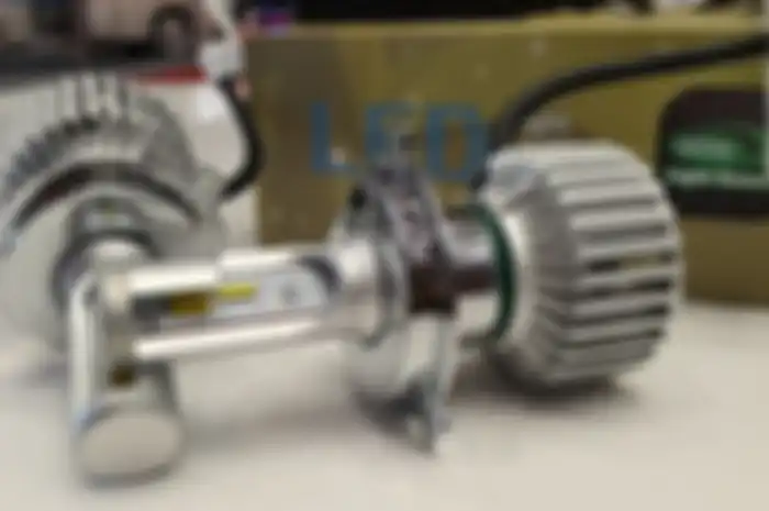 Pasang bohlam led di motor enggak bisa sembarang