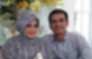 Kenang Momen Terakhir dengan sang Istri, Teddy Syach Ngaku Cuma Bisa Temani Rina Gunawan Lewat Video Call