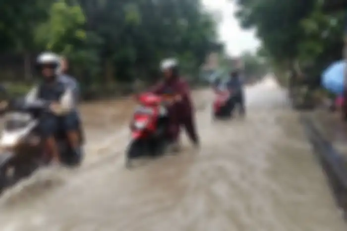 Musim hujan tiba, bikers wajib waspada istilah aqua planning.