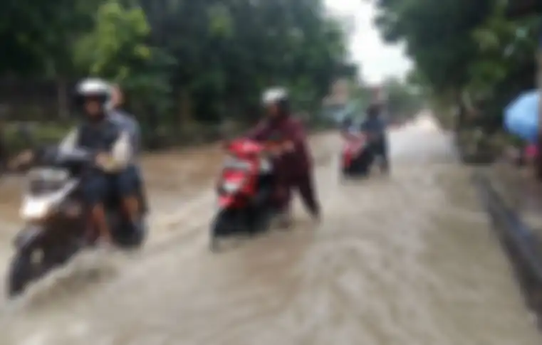 Musim hujan tiba, bikers wajib waspada istilah aqua planning.