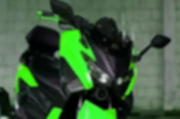 Lampu depan Yamaha NMAX redup setelah ganti body, solusinya cuma pakai obeng.