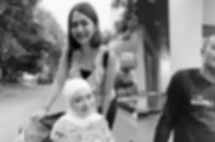 Disebut Selingkuhan Sule hingga Dicerai Nathalie Holscher, Riesca Rose Ternyata Kerja di Sule Production.