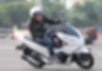 Siapin Modal Segini, Bengkel OM2S Bisa Bikin Honda PCX 150 Jadi 2 Silinder   