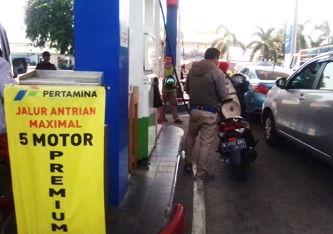 Bensin Premium Masih Dijual Bebas, Ini Alasan Pertamin…