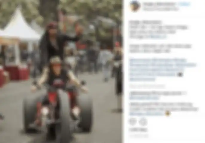 Limbad diajak Bingky naik moge.