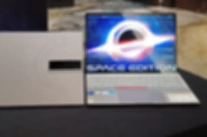 ASUS Zenbook 14X OLED Space Edition adalah laptop dengan tampilan yang cukup spesial dan spesifikasi terbarik dari Zenbook series