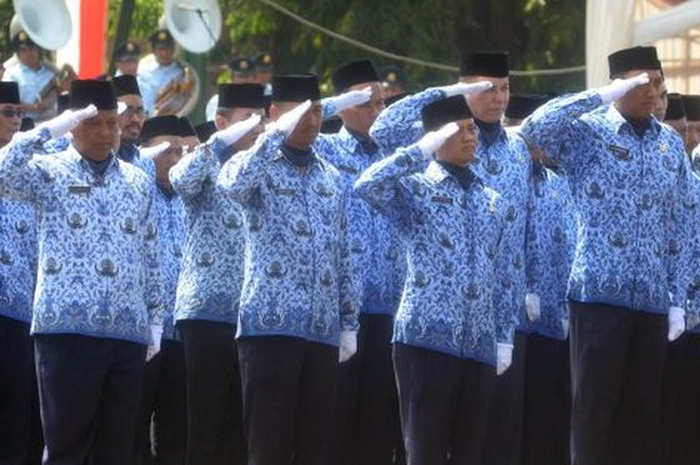 Gaji ke-13 PNS Cair