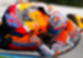 Legenda MotoGP Casey Stoner Nyesel Pensiun, Penasaran Duel Marc Marquez