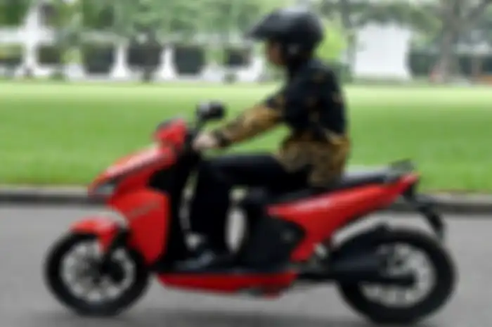 Motor milik Presiden Jokowi berhasil dilelang dengan harga fantastis Rp 2,5 Miliar