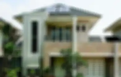 Ubah Sinar Matahari jadi Energi Listrik di Rumah Tropis, Ini Caranya