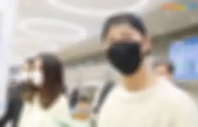 Kaget, Song Joong Ki Umumkan Menikah dengan Katy Louise Saunders!