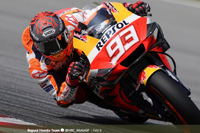 Pembalap Repsol Honda, Marc Marquez, saat beraksi dalam tes pramusim MotoGP 2020 di Sepang, Malaysia, selama Jumat-Minggu (7-9/2/2020). 