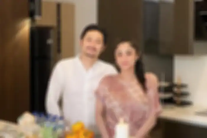 Dewi Perssik dan Angga Wijaya