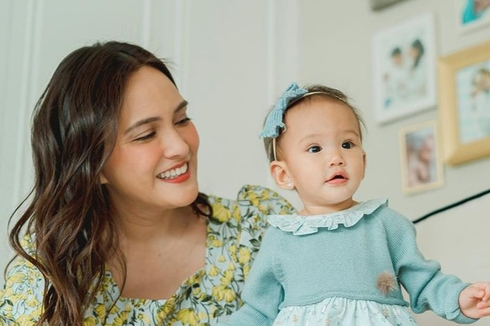Shandy Aulia dan sang anak, Claire Herbowo.