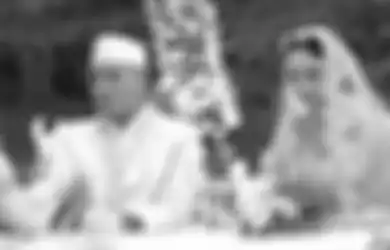 Resmi Jadi Nyonya Vicky Prasetyo, Kalina Ocktaranny Menangis Azka Corbuzier Tak Hadiri Pernikahannya: Maaf Kalau Mama Bukan Ibu yang Baik 