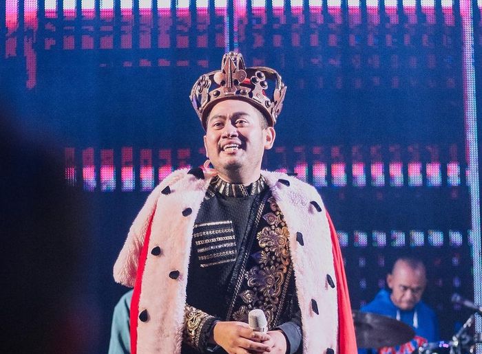 Simak profil King Nassar, pedangdut yang berniat nikahi kakak ipar Syahrini, Lala Nurlela. 