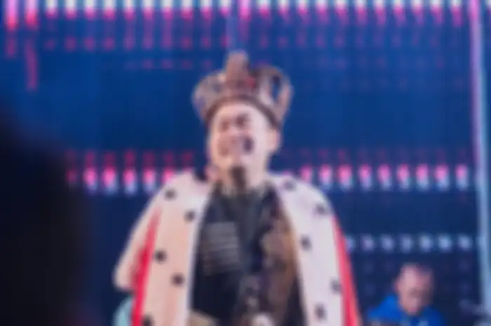 King Nassar jatuh sakit