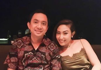 Regi Datau Kantongi Uang Rp150 Miliar Dalam 3 Minggu, Penampakan Ruang Keluarga Ayu Dewi Bikin Melongo, Dihiasi Nuansa Emas Glamor!