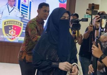 Absen di Sidang Perdana Perceraian dengan Insanul Fahmi, Wardatina Mawa Pilih Fokus Ibadah&nbsp;