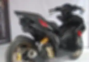 Maksimalkan Area Bokong, Yamaha Aerox Ini Kelihatan Seperti Moge!