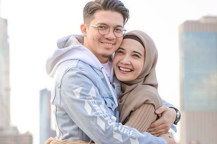 Irwansyah dan Zaskia Sungkar
