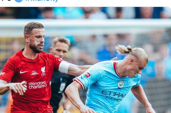 Bomber Man City, Erling Haaland (kiri), saat melawan Liverpool dalam laga Community Shield, Minggu (30/7/2022) di Stadion King Power, Leicester, Inggris.