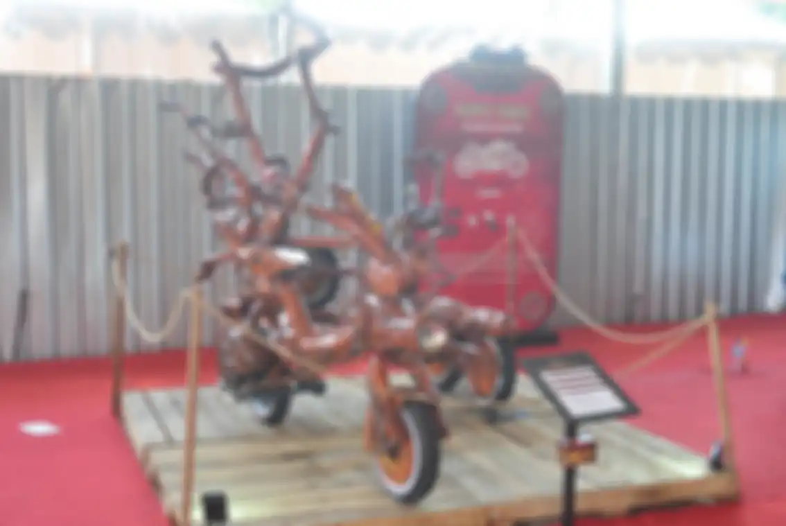 Motor pohon ternyata punya nama Vespa Kayu alias Veyu pernah tampil di ajangm modifikasi