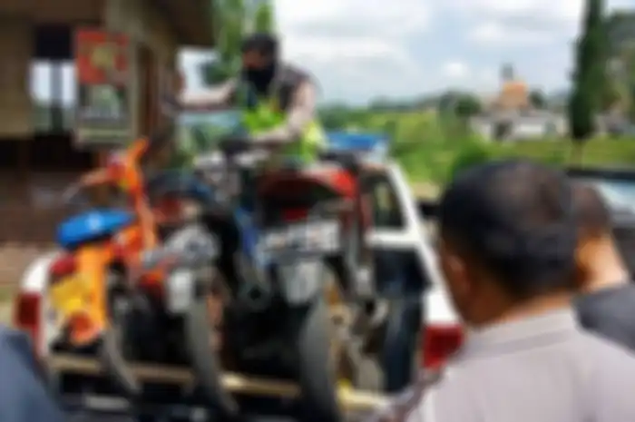 Penilangan knalpot brong