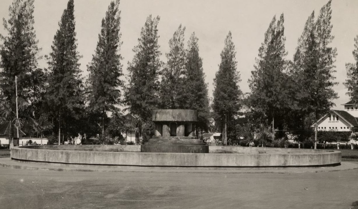 Potret Villa Park, Banjarsari, Sala di tahun 1930. Sebuah perkomplekan permai nun prestis di Karesidenan Soerakarta.