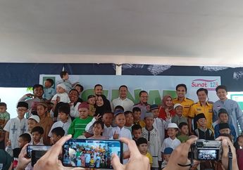 Teuku Wisnu, Arie Untung dan Dimas Seto Gelar Sunatan Massal